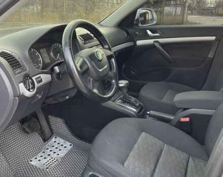 Сірий Шкода Октавія, об'ємом двигуна 1.8 л та пробігом 250 тис. км за 8550 $, фото 9 на Automoto.ua