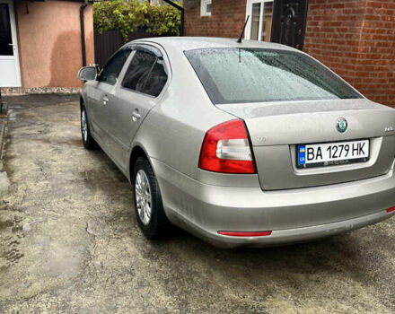 Серый Шкода Октавия, объемом двигателя 1.6 л и пробегом 204 тыс. км за 8000 $, фото 4 на Automoto.ua