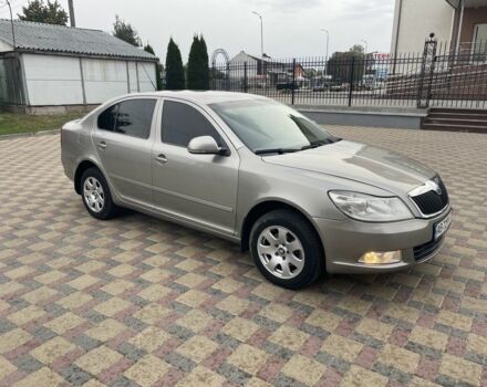 Шкода Октавия 2012 в Гайсине на Automoto.ua Серый Шкода Октавия, объемом двигателя 1.6 л и пробегом 220 тыс. км за 6200 $, фото 1 на Automoto.ua