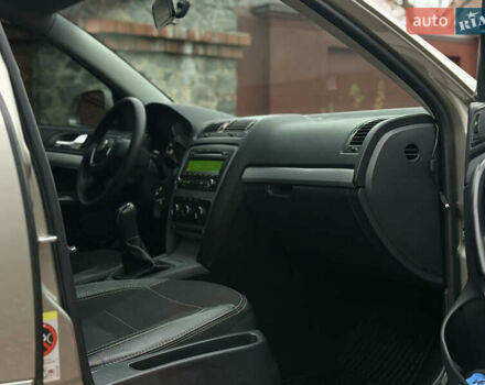 Сірий Шкода Октавія, об'ємом двигуна 1.8 л та пробігом 160 тис. км за 7300 $, фото 5 на Automoto.ua