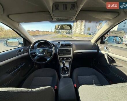 Шкода Октавія 2012 у Вінниці на Automoto.ua Сірий Шкода Октавія, об'ємом двигуна 1.8 л та пробігом 173 тис. км за 8200 $, фото 21 на Automoto.ua