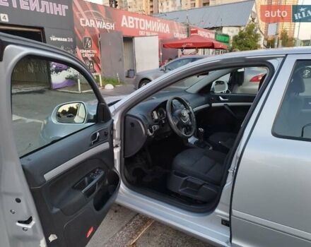 Сірий Шкода Октавія, об'ємом двигуна 1.6 л та пробігом 140 тис. км за 8999 $, фото 6 на Automoto.ua