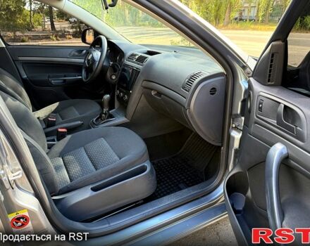Серый Шкода Октавия, объемом двигателя 1.6 л и пробегом 173 тыс. км за 7700 $, фото 10 на Automoto.ua