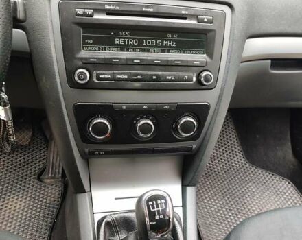 Серый Шкода Октавия, объемом двигателя 1.6 л и пробегом 345 тыс. км за 7250 $, фото 14 на Automoto.ua