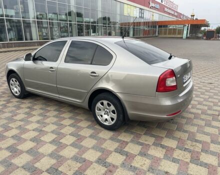 Шкода Октавия 2012 в Гайсине на Automoto.ua Серый Шкода Октавия, объемом двигателя 1.6 л и пробегом 220 тыс. км за 6200 $, фото 3 на Automoto.ua