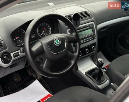 Сірий Шкода Октавія, об'ємом двигуна 1.4 л та пробігом 196 тис. км за 7440 $, фото 32 на Automoto.ua