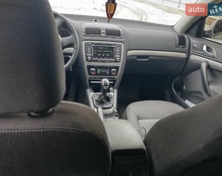 Серый Шкода Октавия, объемом двигателя 1.6 л и пробегом 220 тыс. км за 7600 $, фото 6 на Automoto.ua