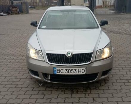 Серый Шкода Октавия, объемом двигателя 1.6 л и пробегом 268 тыс. км за 5600 $, фото 1 на Automoto.ua