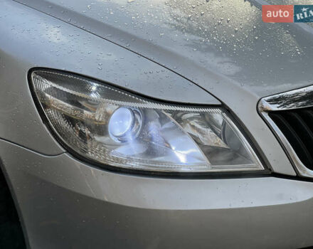 Серый Шкода Октавия, объемом двигателя 1.6 л и пробегом 254 тыс. км за 7500 $, фото 15 на Automoto.ua