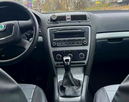 Сірий Шкода Октавія, об'ємом двигуна 1.6 л та пробігом 175 тис. км за 9100 $, фото 9 на Automoto.ua