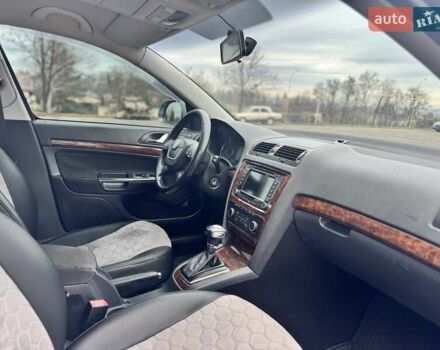 Серый Шкода Октавия, объемом двигателя 1.97 л и пробегом 295 тыс. км за 9700 $, фото 4 на Automoto.ua