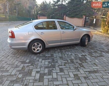 Сірий Шкода Октавія, об'ємом двигуна 1.6 л та пробігом 230 тис. км за 7777 $, фото 9 на Automoto.ua