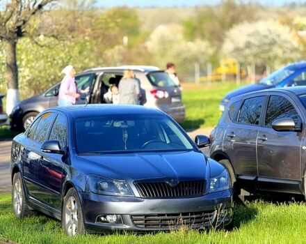Серый Шкода Октавия, объемом двигателя 2 л и пробегом 275 тыс. км за 10500 $, фото 2 на Automoto.ua
