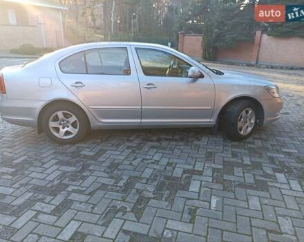 Сірий Шкода Октавія, об'ємом двигуна 1.6 л та пробігом 230 тис. км за 7777 $, фото 8 на Automoto.ua