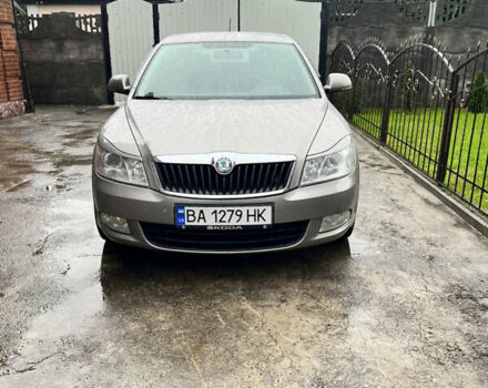 Серый Шкода Октавия, объемом двигателя 1.6 л и пробегом 204 тыс. км за 8000 $, фото 1 на Automoto.ua