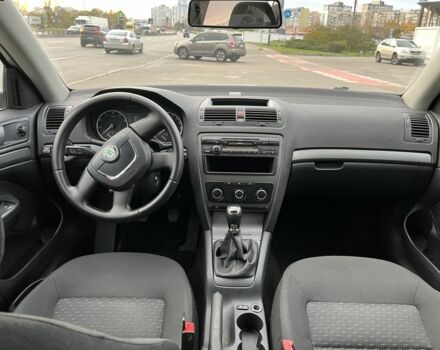 Шкода Октавія 2012 у Києві на Automoto.ua Сірий Шкода Октавія, об'ємом двигуна 1.6 л та пробігом 205 тис. км за 7000 $, фото 10 на Automoto.ua