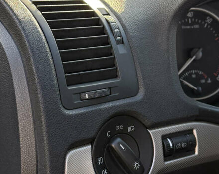 Серый Шкода Октавия, объемом двигателя 1.6 л и пробегом 246 тыс. км за 7999 $, фото 36 на Automoto.ua