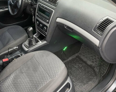 Сірий Шкода Октавія, об'ємом двигуна 1.6 л та пробігом 175 тис. км за 7600 $, фото 2 на Automoto.ua