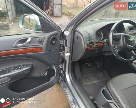 Сірий Шкода Октавія, об'ємом двигуна 1.8 л та пробігом 256 тис. км за 10500 $, фото 1 на Automoto.ua