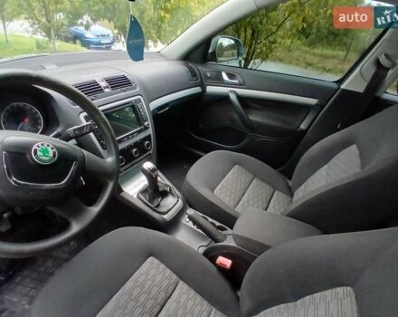 Серый Шкода Октавия, объемом двигателя 1.8 л и пробегом 160 тыс. км за 7899 $, фото 16 на Automoto.ua