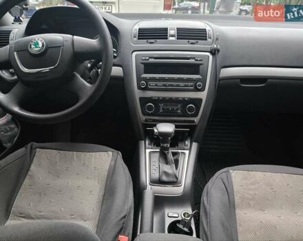 Серый Шкода Октавия, объемом двигателя 1.8 л и пробегом 132 тыс. км за 7900 $, фото 19 на Automoto.ua