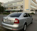 Шкода Октавия 2012 в Полтаве на Automoto.ua Серый Шкода Октавия, объемом двигателя 1.6 л и пробегом 265 тыс. км за 7600 $, фото 6 на Automoto.ua