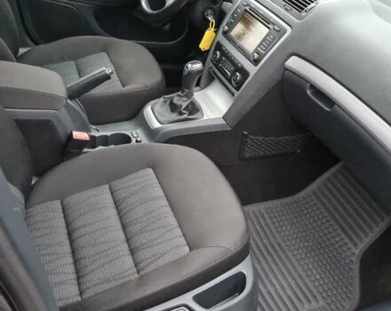 Сірий Шкода Октавія, об'ємом двигуна 2 л та пробігом 245 тис. км за 9200 $, фото 24 на Automoto.ua