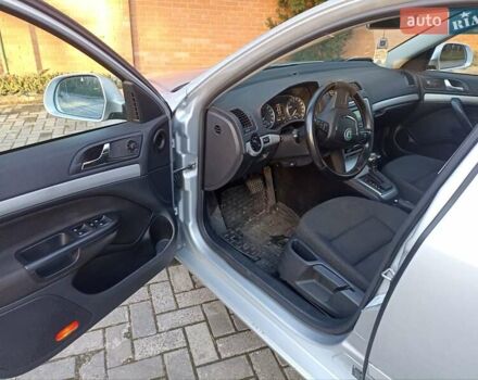 Сірий Шкода Октавія, об'ємом двигуна 1.6 л та пробігом 230 тис. км за 7777 $, фото 20 на Automoto.ua