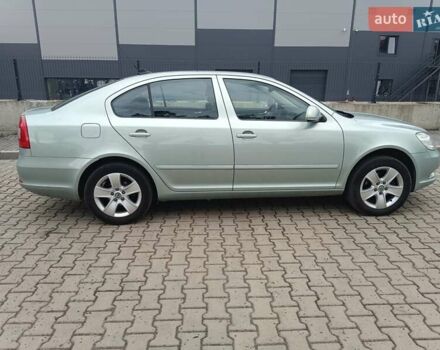 Серый Шкода Октавия, объемом двигателя 1.2 л и пробегом 182 тыс. км за 9000 $, фото 11 на Automoto.ua