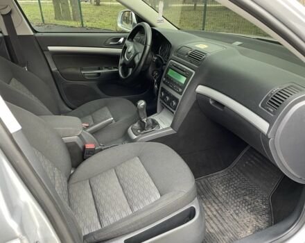 Шкода Октавия 2012 в Кропивницком (Кировограде) на Automoto.ua Серый Шкода Октавия, объемом двигателя 1.8 л и пробегом 220 тыс. км за 8499 $, фото 9 на Automoto.ua