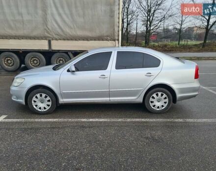 Серый Шкода Октавия, объемом двигателя 1.8 л и пробегом 242 тыс. км за 8200 $, фото 2 на Automoto.ua