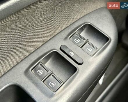 Серый Шкода Октавия, объемом двигателя 1.8 л и пробегом 223 тыс. км за 8200 $, фото 18 на Automoto.ua