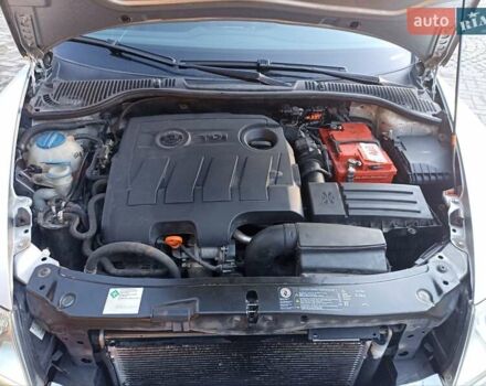 Сірий Шкода Октавія, об'ємом двигуна 1.6 л та пробігом 230 тис. км за 7777 $, фото 26 на Automoto.ua