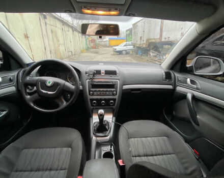 Сірий Шкода Октавія, об'ємом двигуна 1.8 л та пробігом 250 тис. км за 7000 $, фото 13 на Automoto.ua