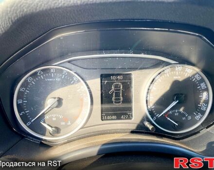 Серый Шкода Октавия, объемом двигателя 1.6 л и пробегом 313 тыс. км за 8200 $, фото 7 на Automoto.ua