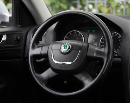 Шкода Октавия 2012 в Харькове на Automoto.ua Серый Шкода Октавия, объемом двигателя 1.8 л и пробегом 221 тыс. км за 7300 $, фото 11 на Automoto.ua