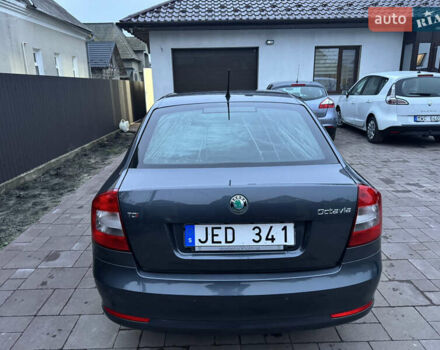 Сірий Шкода Октавія, об'ємом двигуна 2 л та пробігом 244 тис. км за 9400 $, фото 6 на Automoto.ua