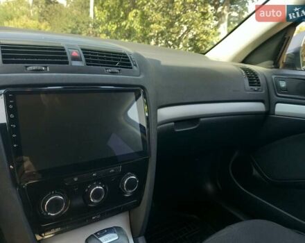 Сірий Шкода Октавія, об'ємом двигуна 1.2 л та пробігом 208 тис. км за 6900 $, фото 5 на Automoto.ua