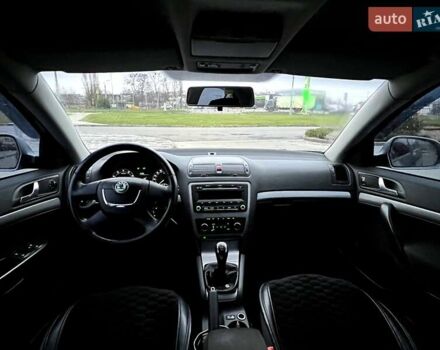 Серый Шкода Октавия, объемом двигателя 1.8 л и пробегом 211 тыс. км за 9500 $, фото 6 на Automoto.ua