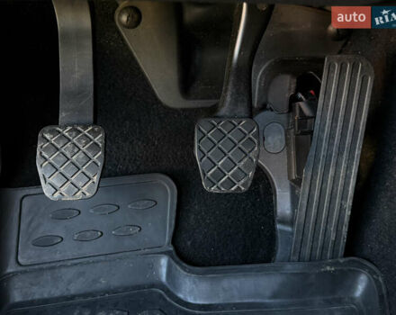 Серый Шкода Октавия, объемом двигателя 1.6 л и пробегом 246 тыс. км за 7999 $, фото 43 на Automoto.ua