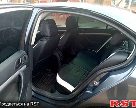 Серый Шкода Октавия, объемом двигателя 1.6 л и пробегом 263 тыс. км за 7200 $, фото 2 на Automoto.ua