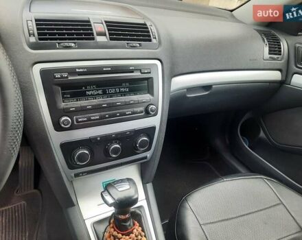 Сірий Шкода Октавія, об'ємом двигуна 1.8 л та пробігом 146 тис. км за 9800 $, фото 6 на Automoto.ua