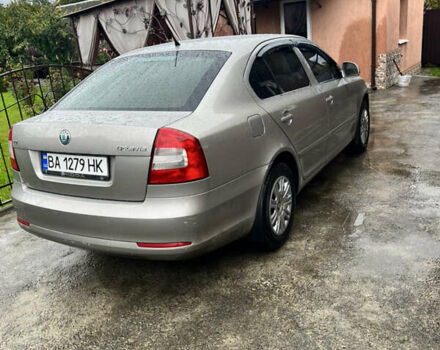 Серый Шкода Октавия, объемом двигателя 1.6 л и пробегом 204 тыс. км за 8000 $, фото 5 на Automoto.ua