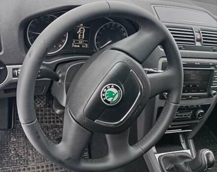 Серый Шкода Октавия, объемом двигателя 1.6 л и пробегом 220 тыс. км за 7600 $, фото 18 на Automoto.ua
