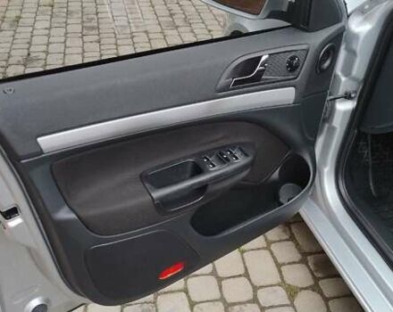 Серый Шкода Октавия, объемом двигателя 1.6 л и пробегом 170 тыс. км за 8800 $, фото 3 на Automoto.ua