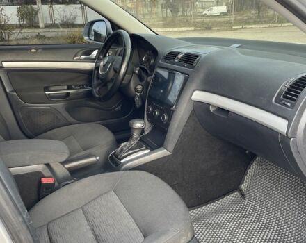 Сірий Шкода Октавія, об'ємом двигуна 1.8 л та пробігом 250 тис. км за 8550 $, фото 11 на Automoto.ua