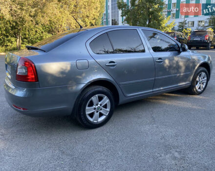 Шкода Октавія 2012 у Києві на Automoto.ua Сірий Шкода Октавія, об'ємом двигуна 1.8 л та пробігом 196 тис. км за 8000 $, фото 4 на Automoto.ua