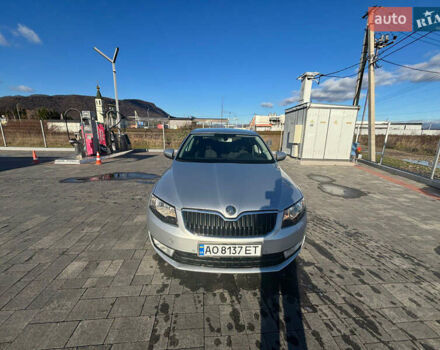 Серый Шкода Октавия, объемом двигателя 2 л и пробегом 286 тыс. км за 11300 $, фото 2 на Automoto.ua