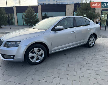 Шкода Октавія 2013 у Хмельницькому на Automoto.ua Сірий Шкода Октавія, об'ємом двигуна 1.97 л та пробігом 235 тис. км за 9900 $, фото 14 на Automoto.ua