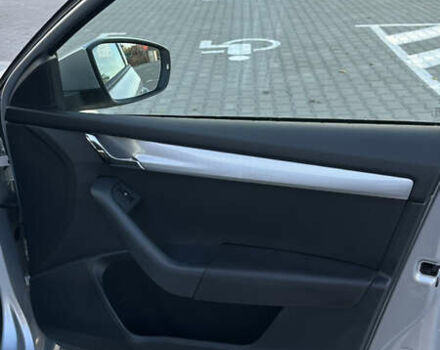 Сірий Шкода Октавія, об'ємом двигуна 1.8 л та пробігом 127 тис. км за 11000 $, фото 8 на Automoto.ua